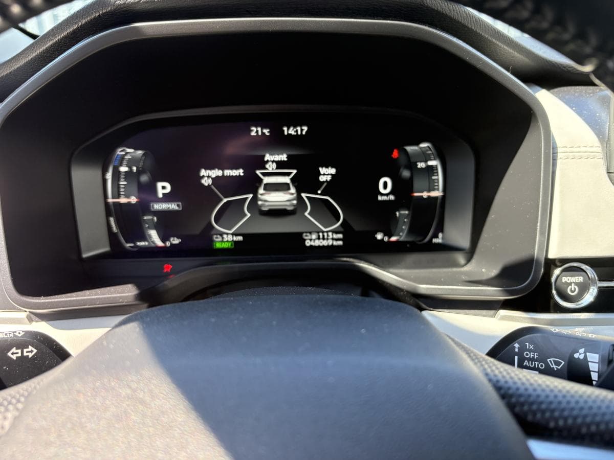 Mitsubishi Outlander PHEV 2024 — photo 16
