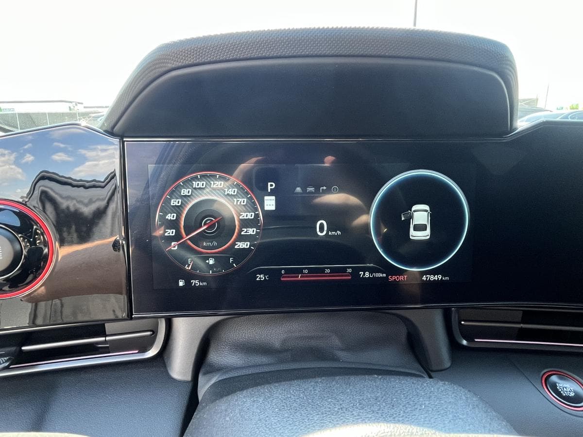 Hyundai Elantra 2024 — photo 13