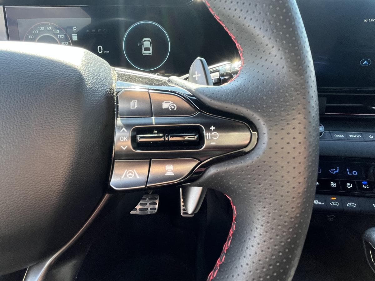 Hyundai Elantra 2024 — photo 16