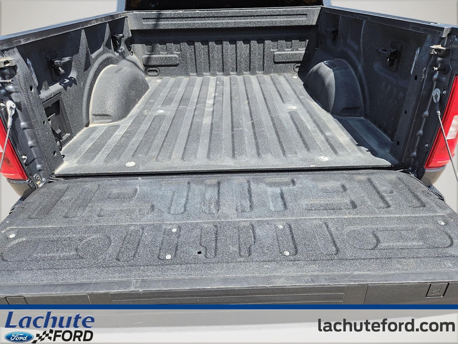 Ford F-150 2023 — photo 18
