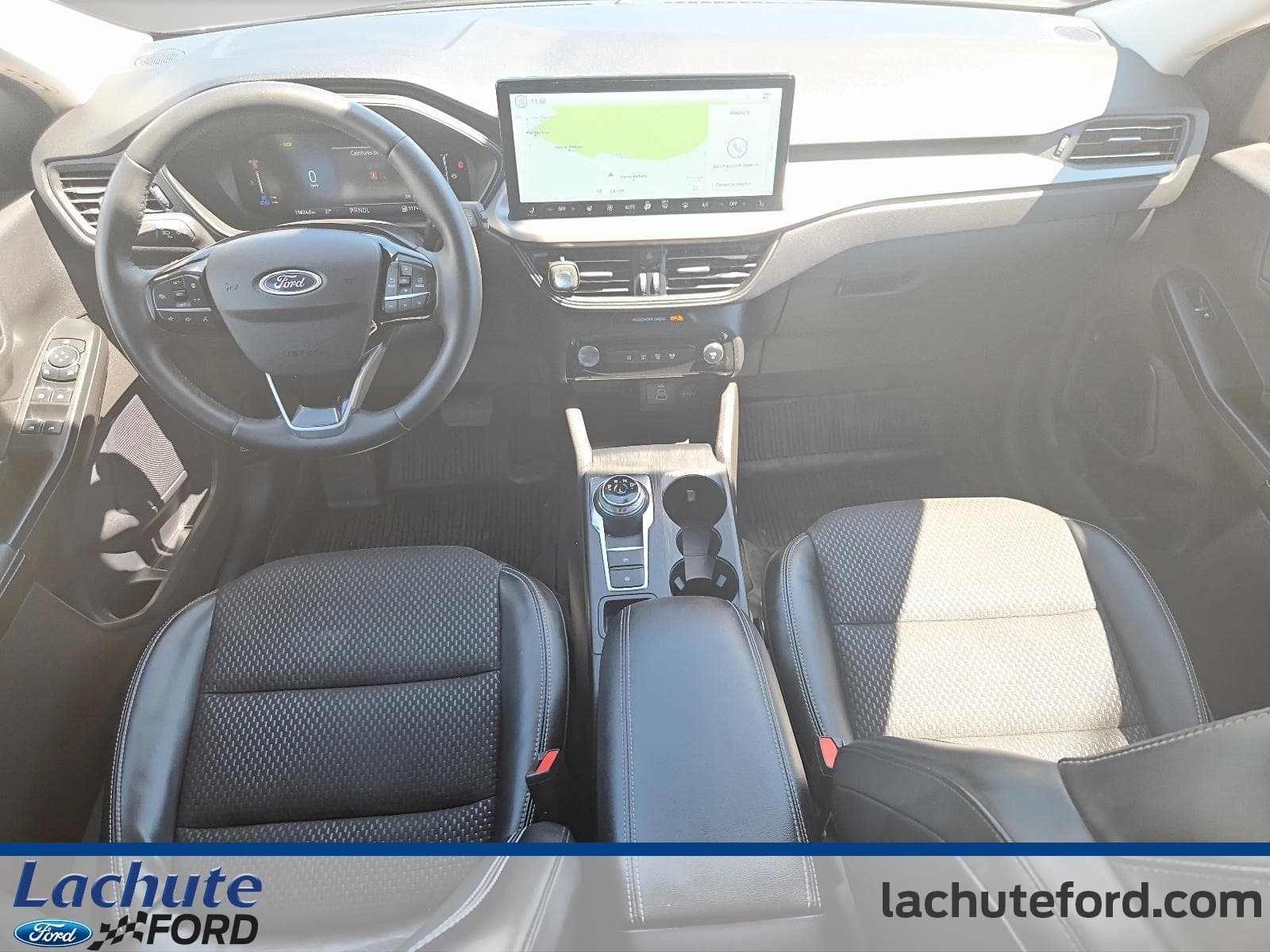 Ford Escape Hybrid 2024 — photo 12