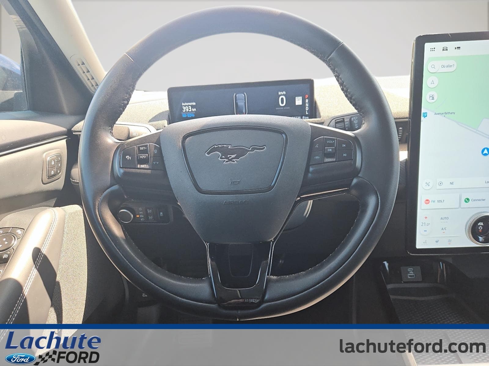 Ford Mustang Mach-E 2023 — photo 12