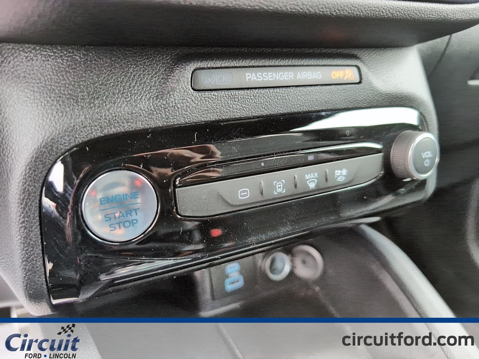 Ford Escape 2023 — photo 15