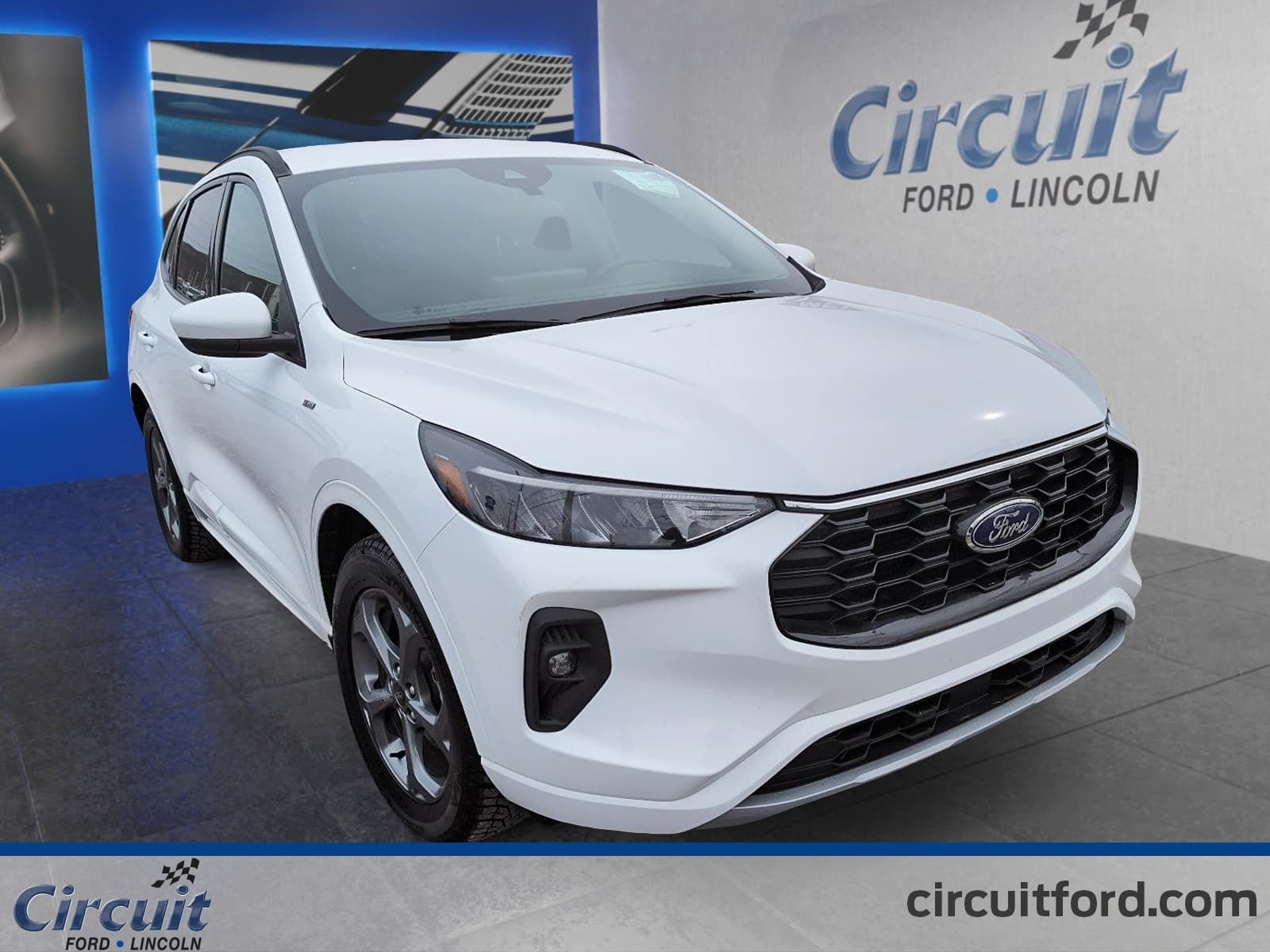 Ford Escape 2023 — photo 3