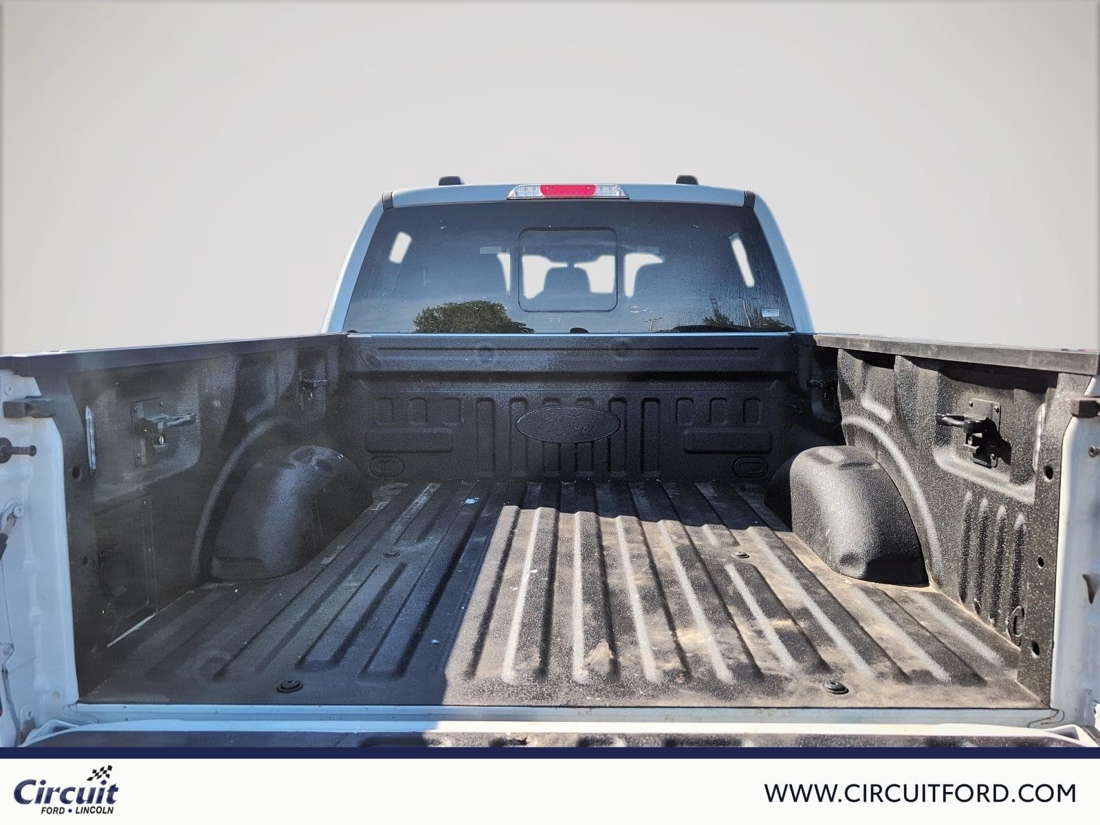 Ford F-150 2023 — photo 17