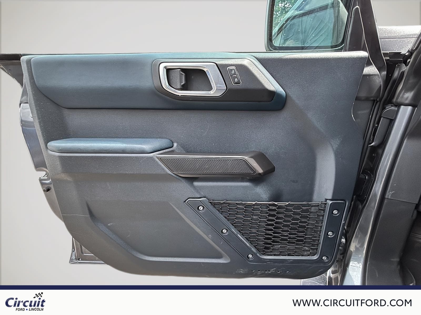 Ford Bronco 2024 — photo 12