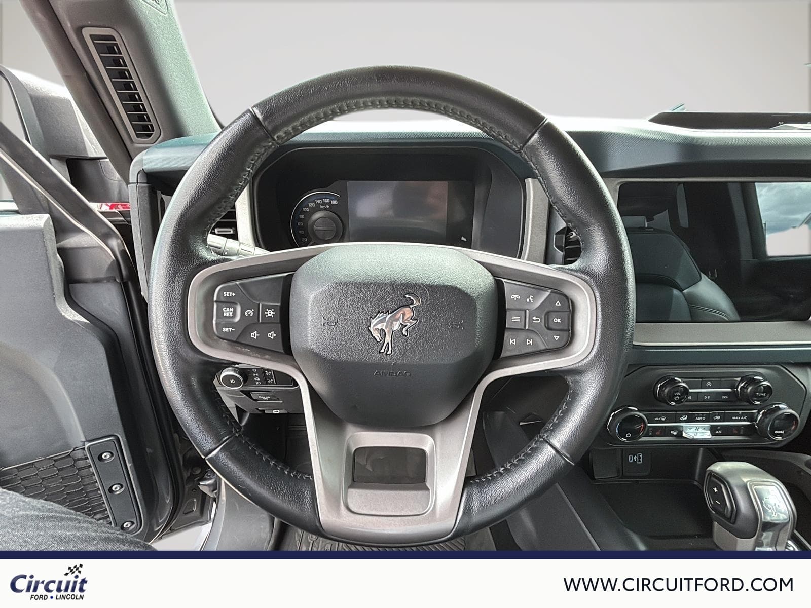 Ford Bronco 2024 — photo 13