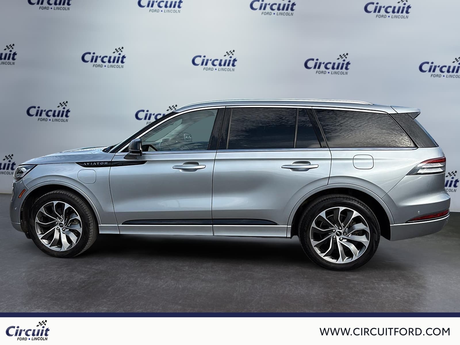 Lincoln Aviator 2023 — photo 7