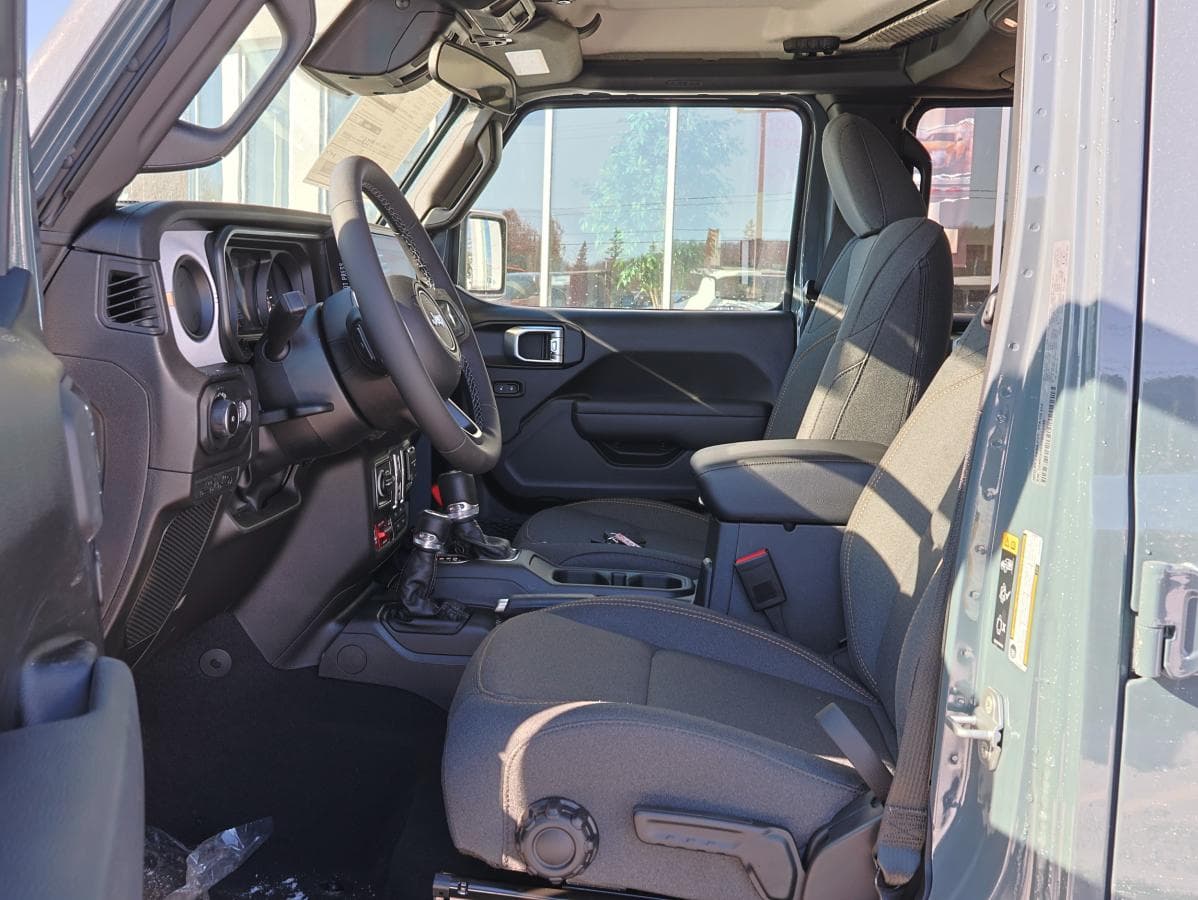 Jeep Wrangler 2026 — photo 6