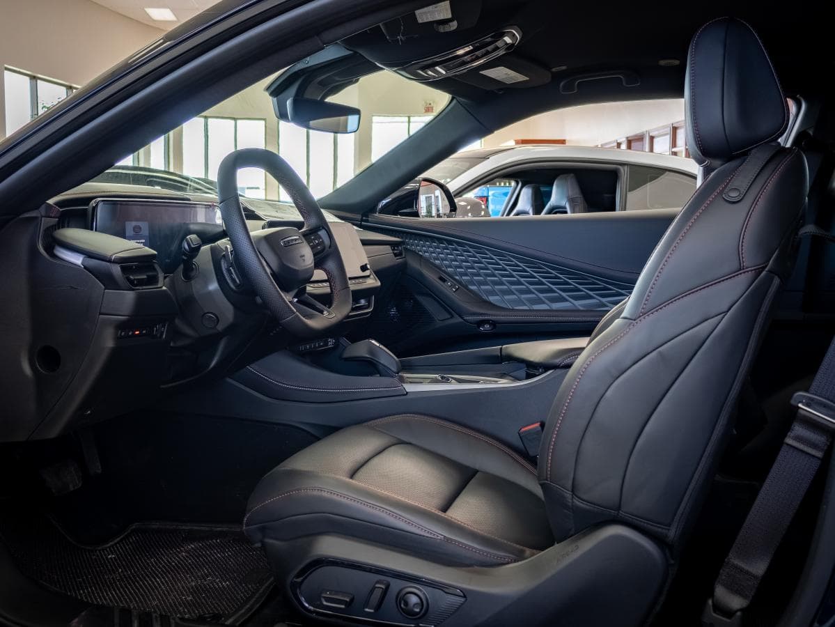 Dodge Charger 2026 — photo 9