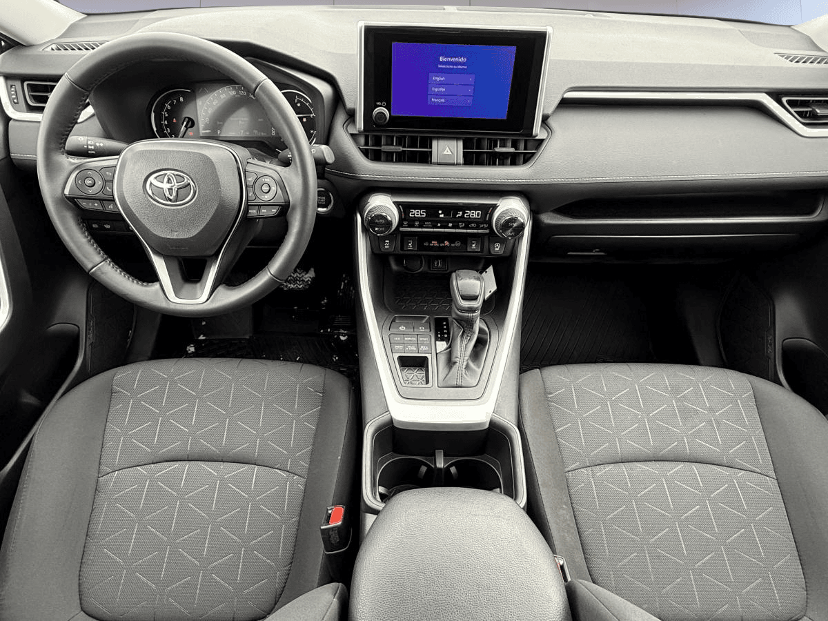 Toyota RAV4 XLE 2025 — photo 13
