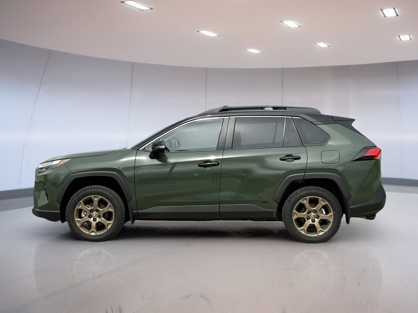 Toyota RAV4 Hybrid XLE 2025 — photo 4