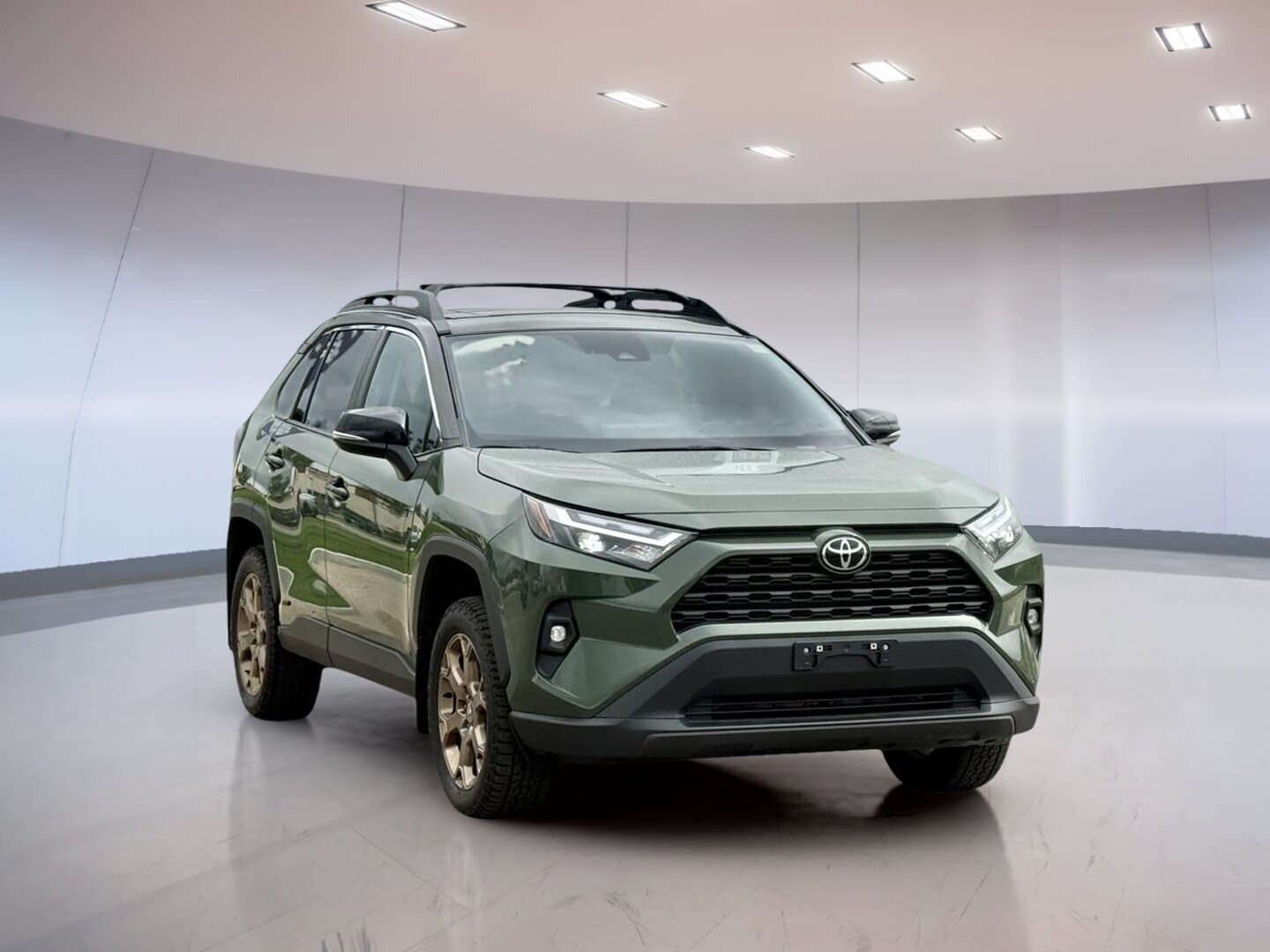 Toyota RAV4 Hybrid XLE 2025 — photo 9