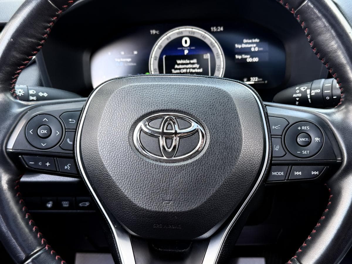 Toyota RAV4 Prime XSE 2023 — photo 17