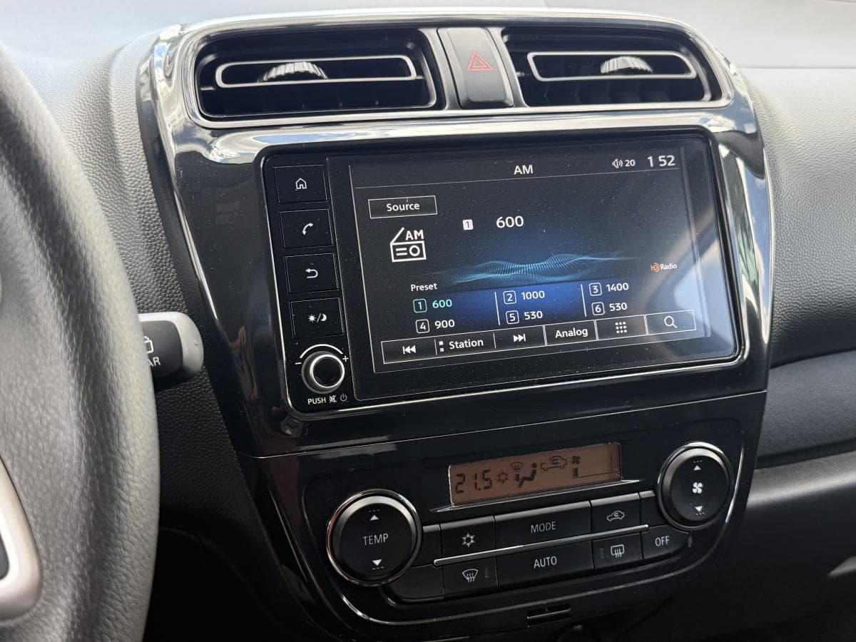 Mitsubishi Mirage ES 2024 — photo 12