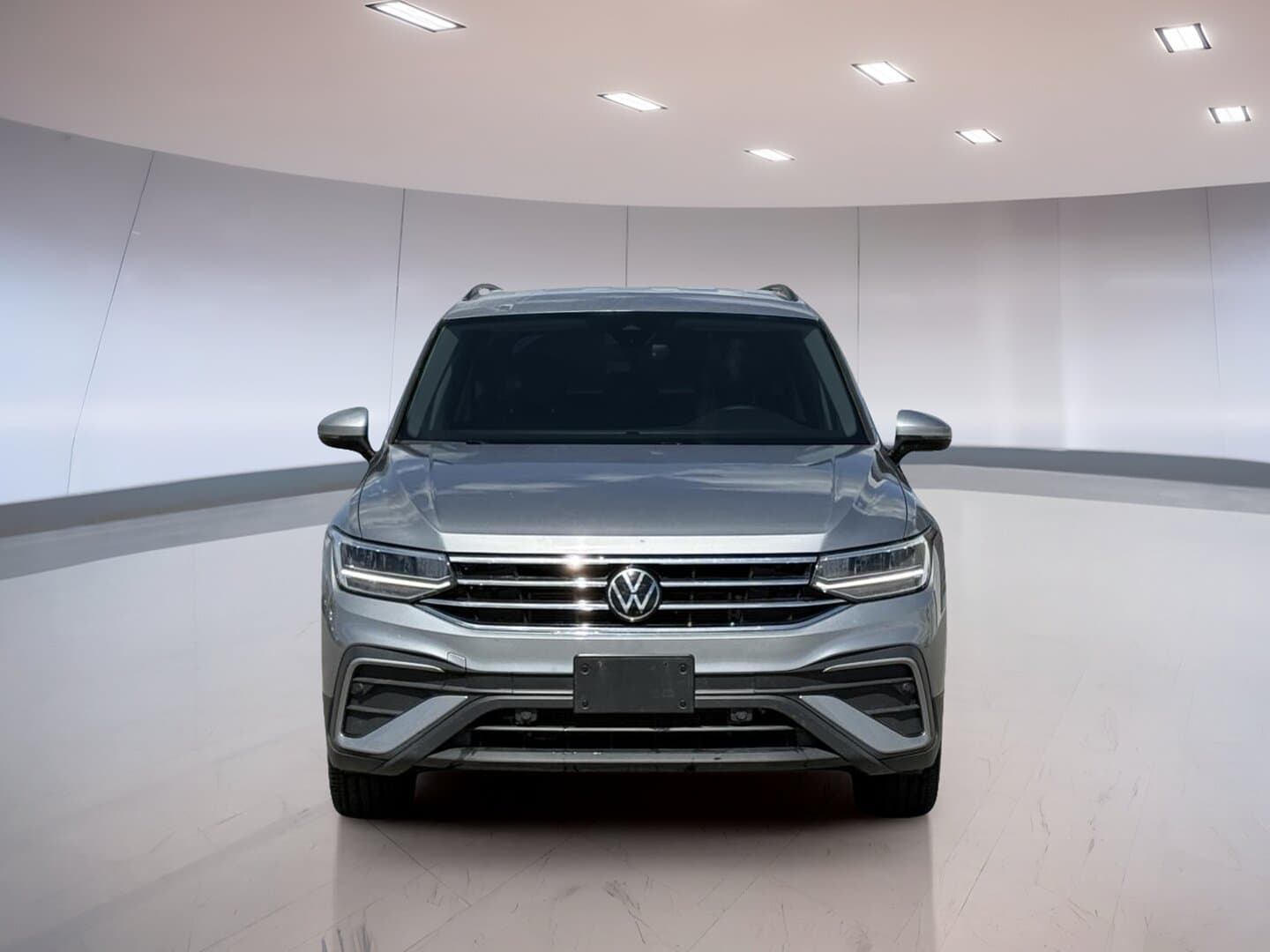 Volkswagen Tiguan Comfortline 2024 — photo 2