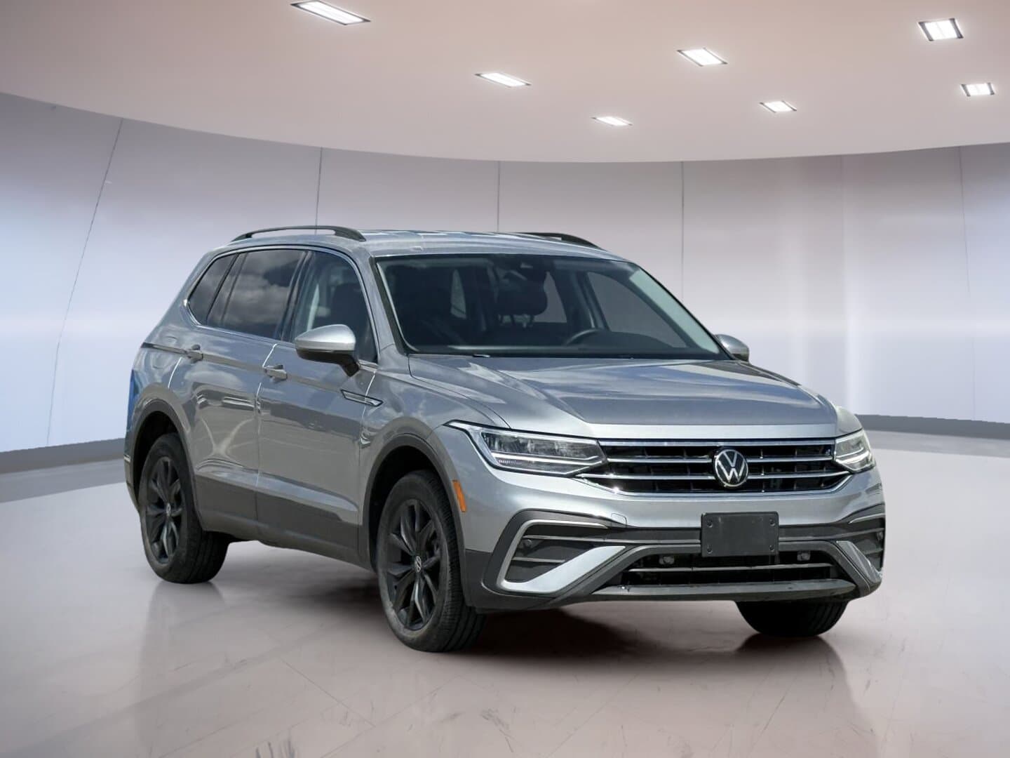 Volkswagen Tiguan Comfortline 2024 — photo 8