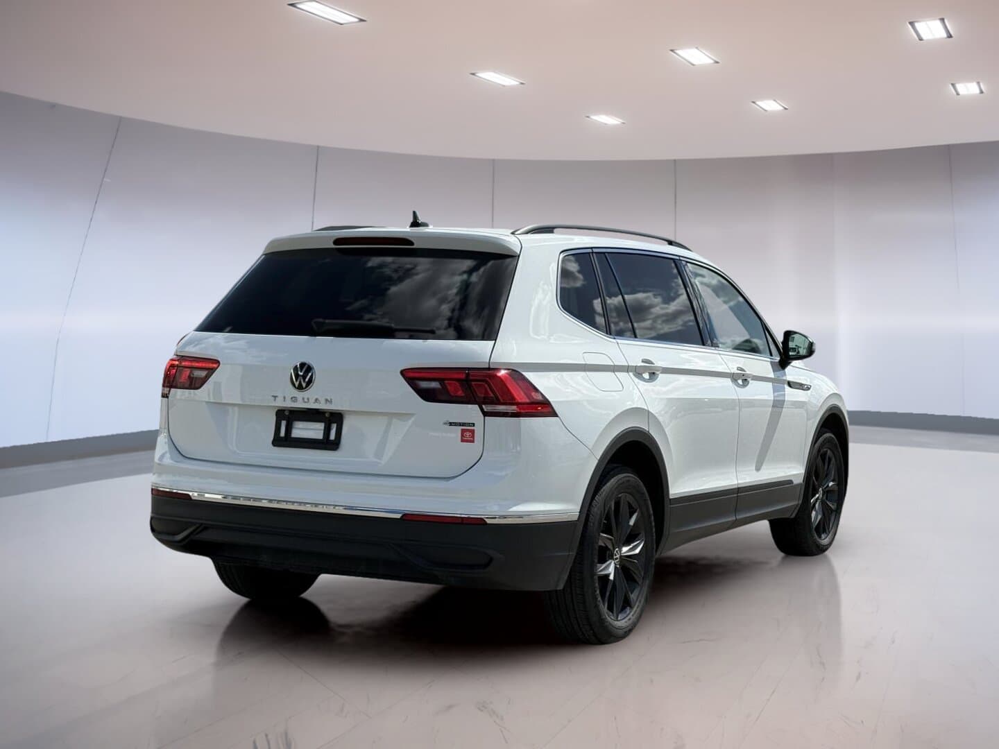 Volkswagen Tiguan Comfortline 2024 — photo 6