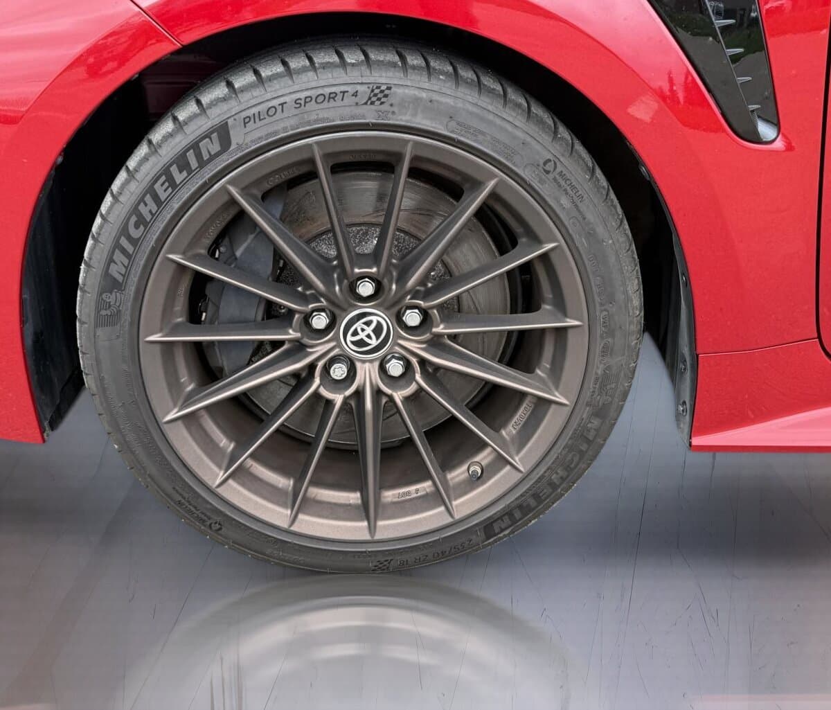 Toyota GR Corolla Core 2023 — photo 11