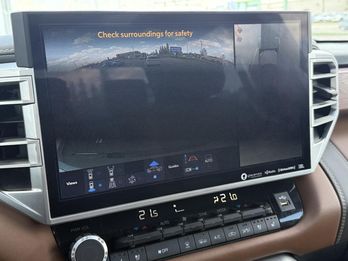 Toyota Tundra Platinum Hybrid 2024 — photo 14
