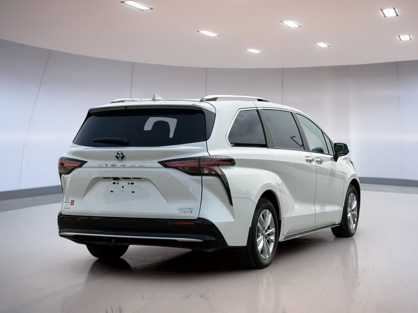 Toyota Sienna Limited 2024 — photo 6