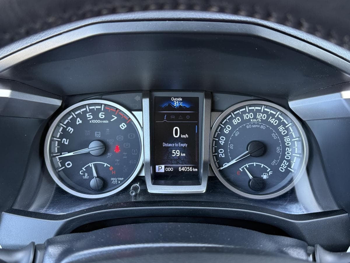 Toyota Tacoma Base 2023 — photo 11