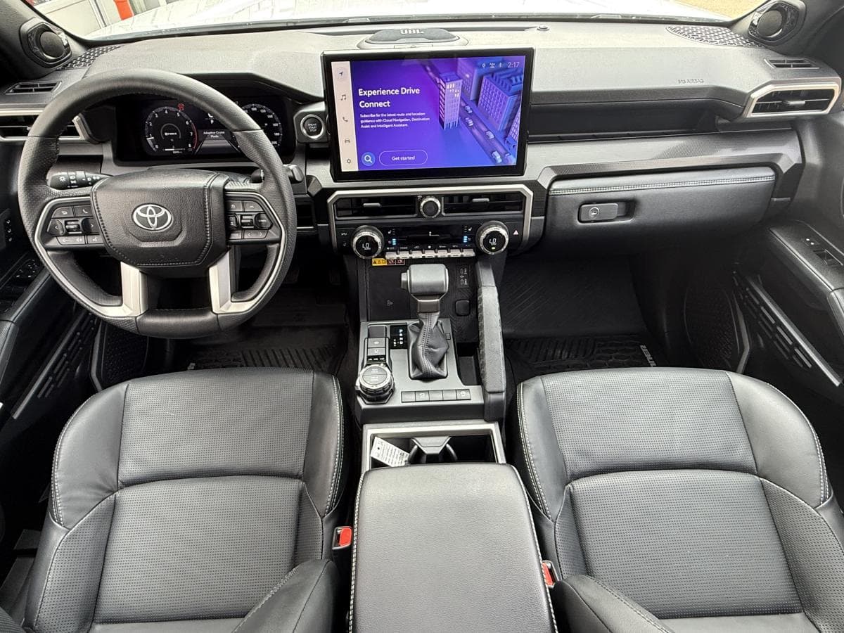 Toyota 4Runner Base 2025 — photo 11
