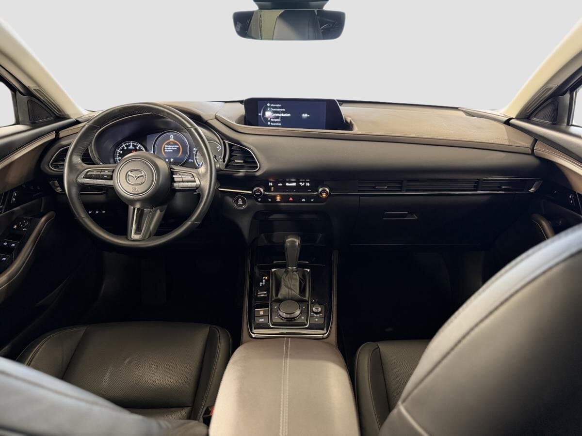 Mazda CX-30 GT 2023 — photo 16