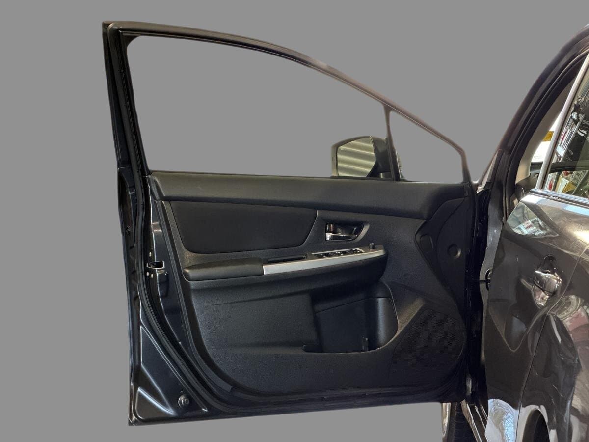 Subaru Impreza 4dr Sdn CVT 2.0i w/Touring Pkg 2016 — photo 8