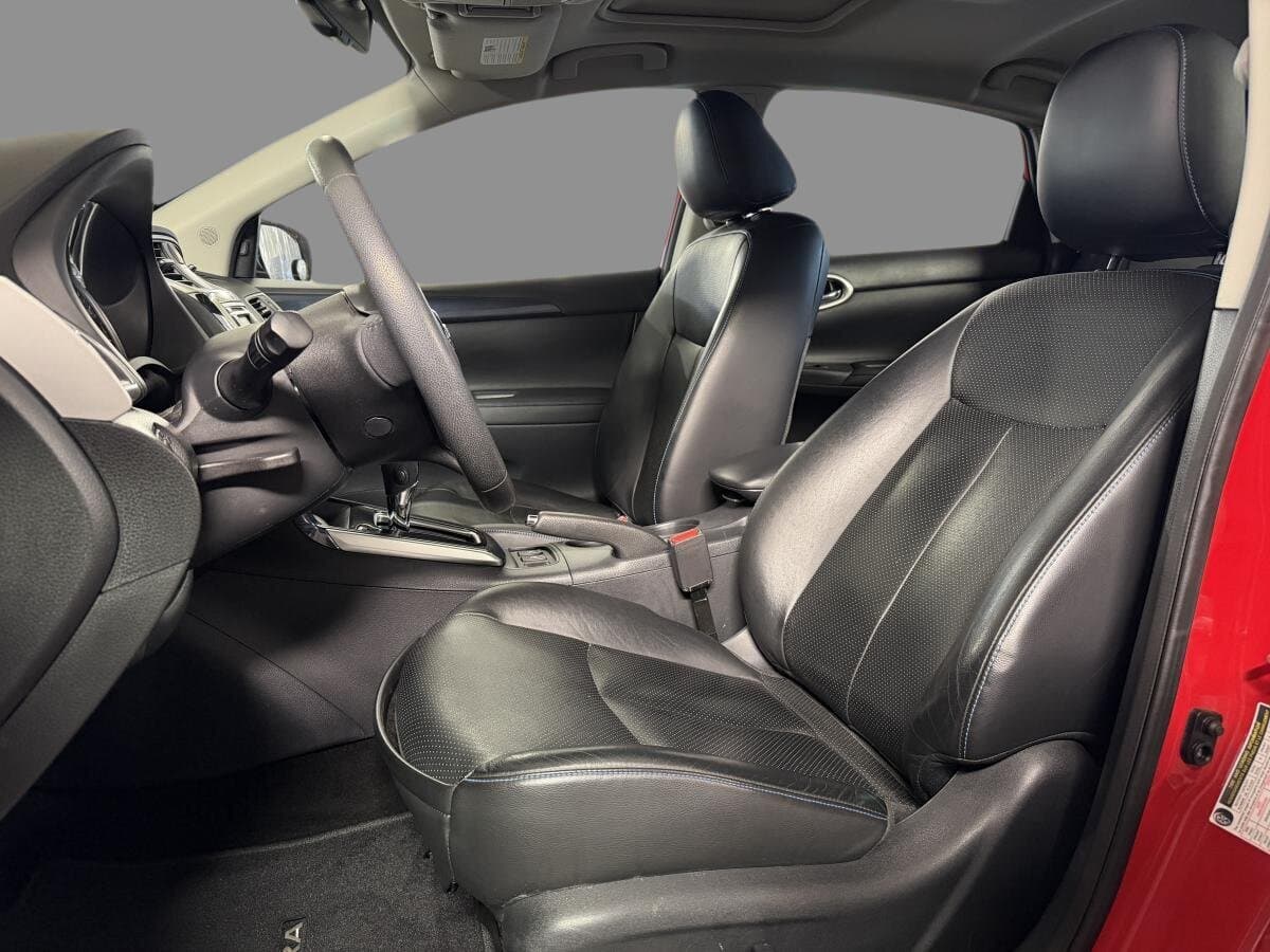 Nissan Sentra 4dr Sdn CVT SR 2016 — photo 11