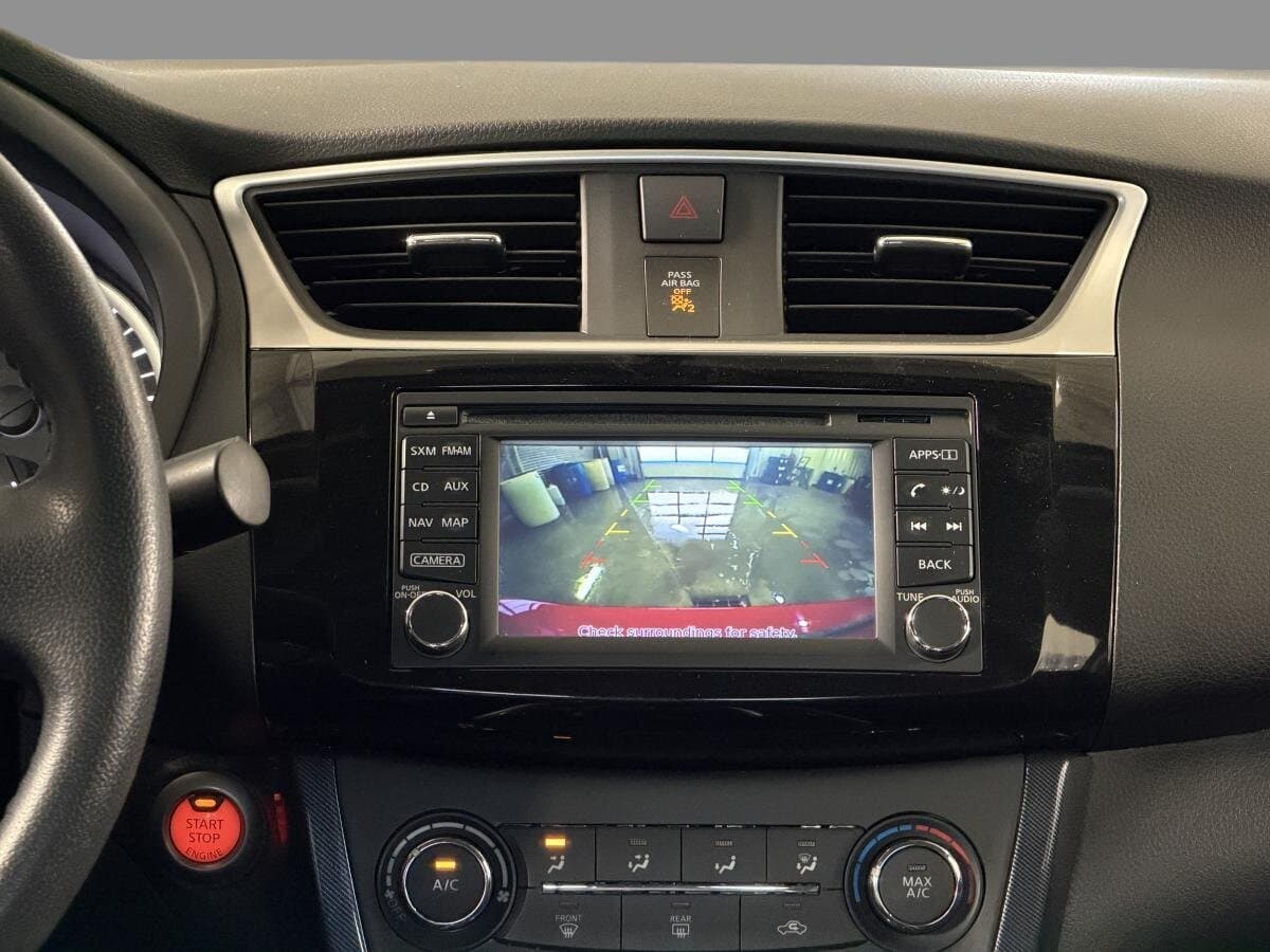 Nissan Sentra 4dr Sdn CVT SR 2016 — photo 18