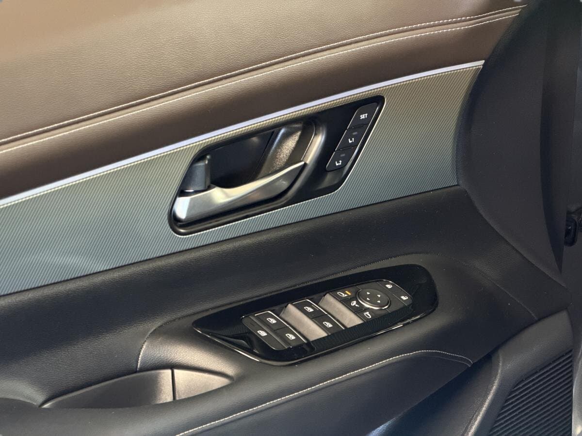 Nissan Murano AWD Platinum 2025 — photo 9