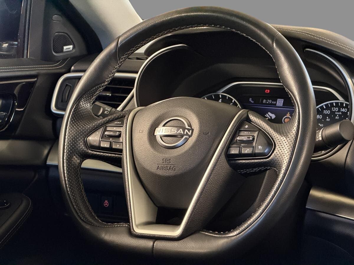 Nissan Maxima SL Sedan 2023 — photo 14