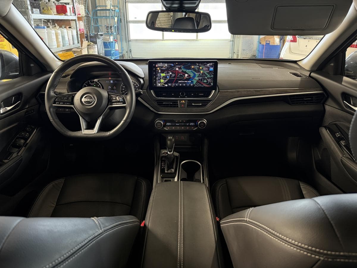 Nissan Altima Platinum AWD 2024 — photo 13