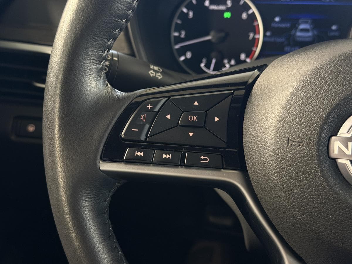 Nissan Altima Platinum AWD 2024 — photo 15