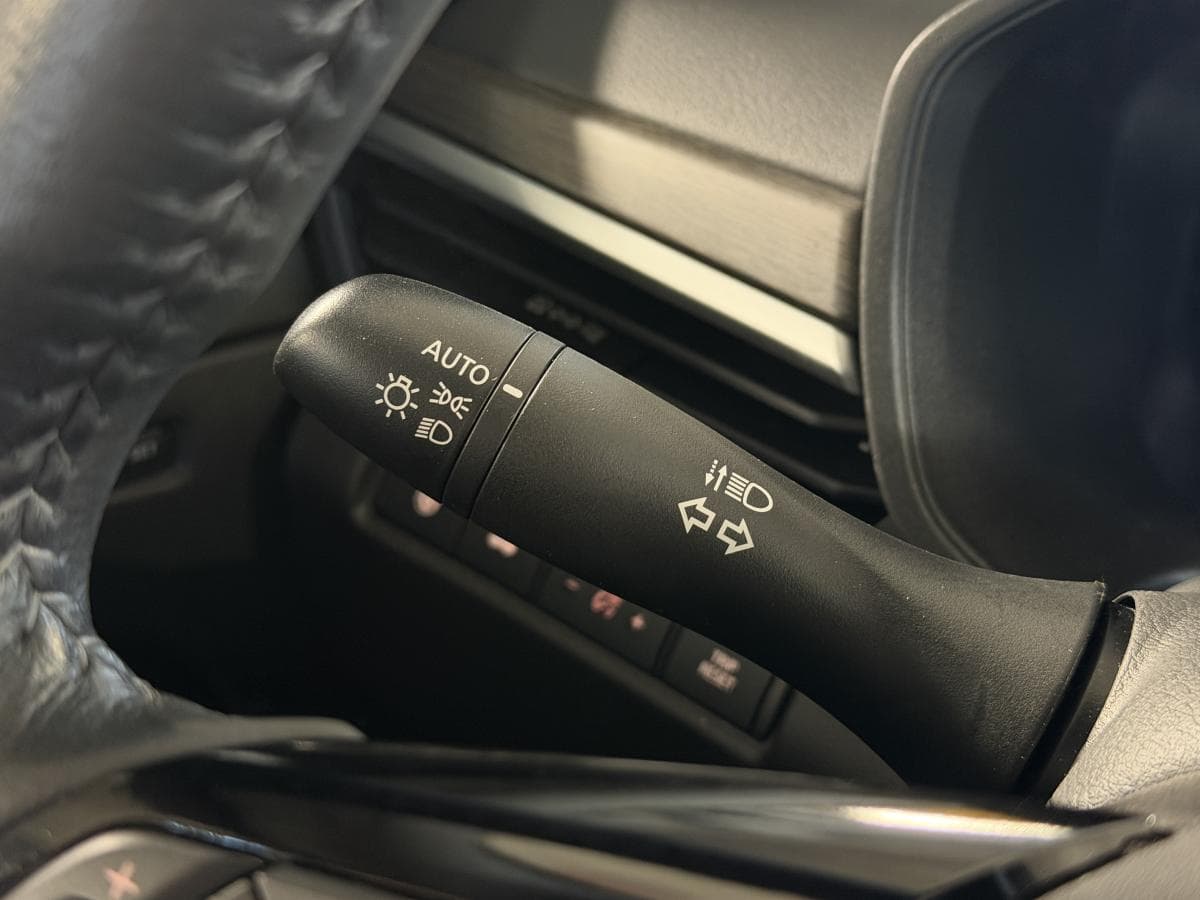 Nissan Altima Platinum AWD 2024 — photo 16