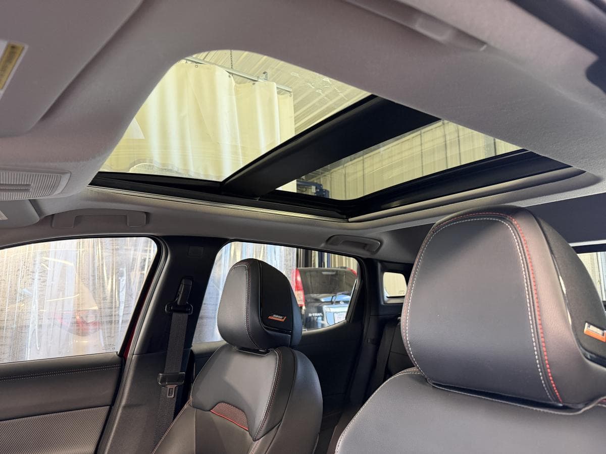 Nissan Kicks SR AWD 2025 — photo 11