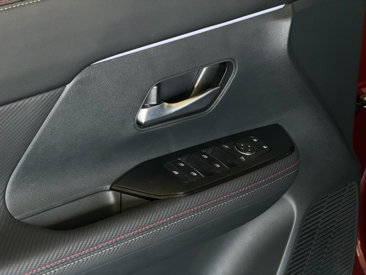 Nissan Kicks SR AWD 2025 — photo 6