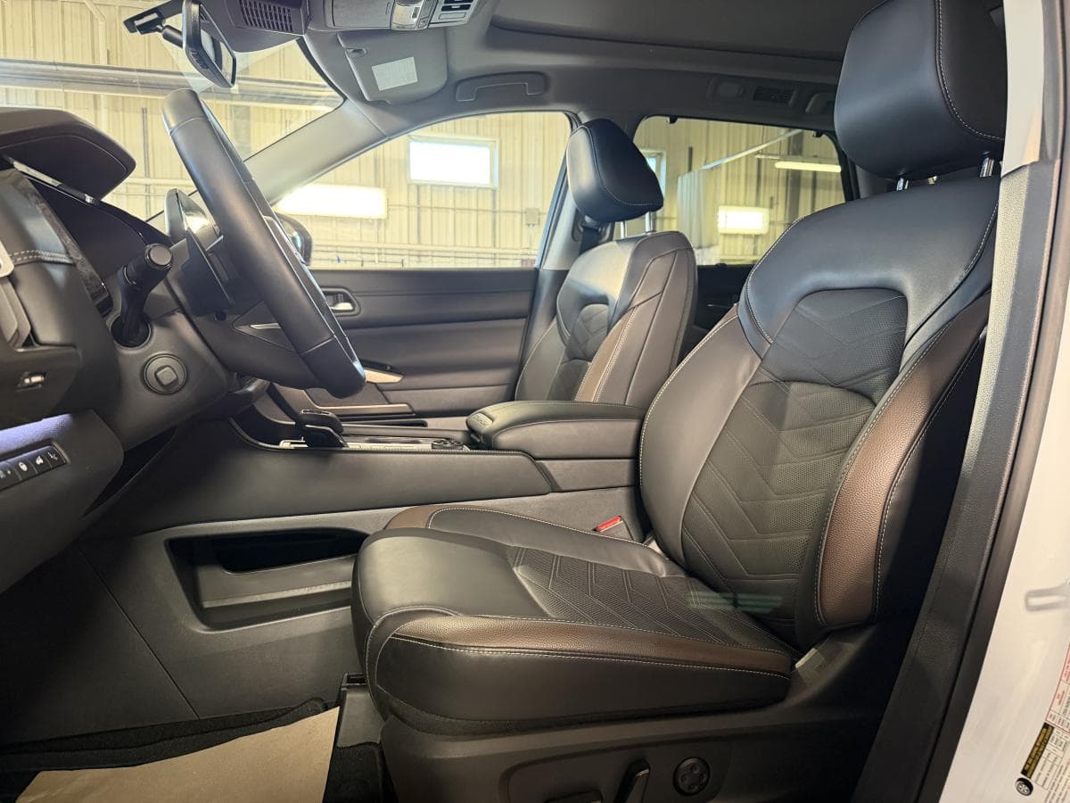 Nissan Pathfinder Platinum 4WD 2025 — photo 11