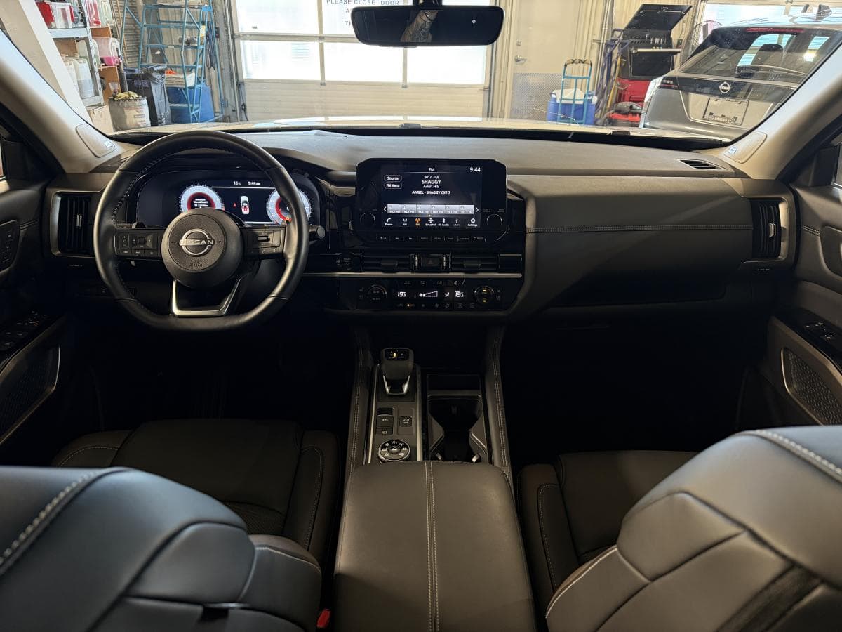 Nissan Pathfinder Platinum 4WD 2025 — photo 13
