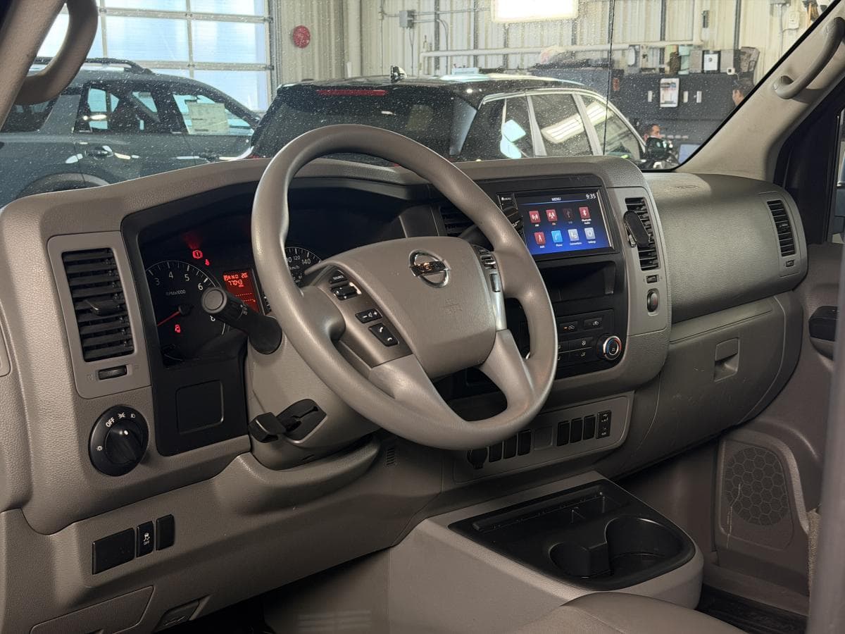 Nissan Cargo NV1500 Standard Roof V6 S 2019 — photo 12