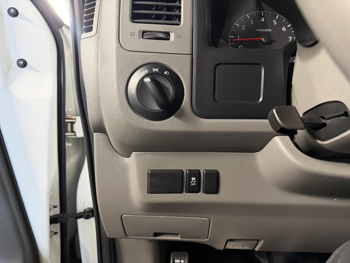 Nissan Cargo NV1500 Standard Roof V6 S 2019 — photo 13