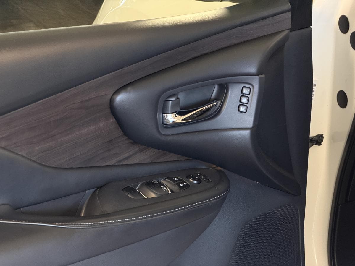 Nissan Murano AWD Platinum 2019 — photo 8