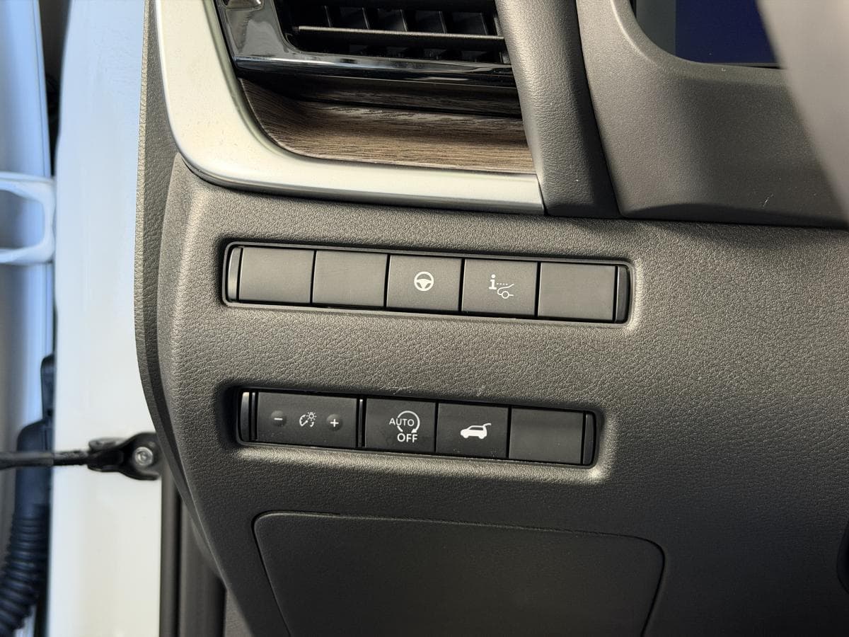 Nissan Rogue AWD Platinum 2026 — photo 12