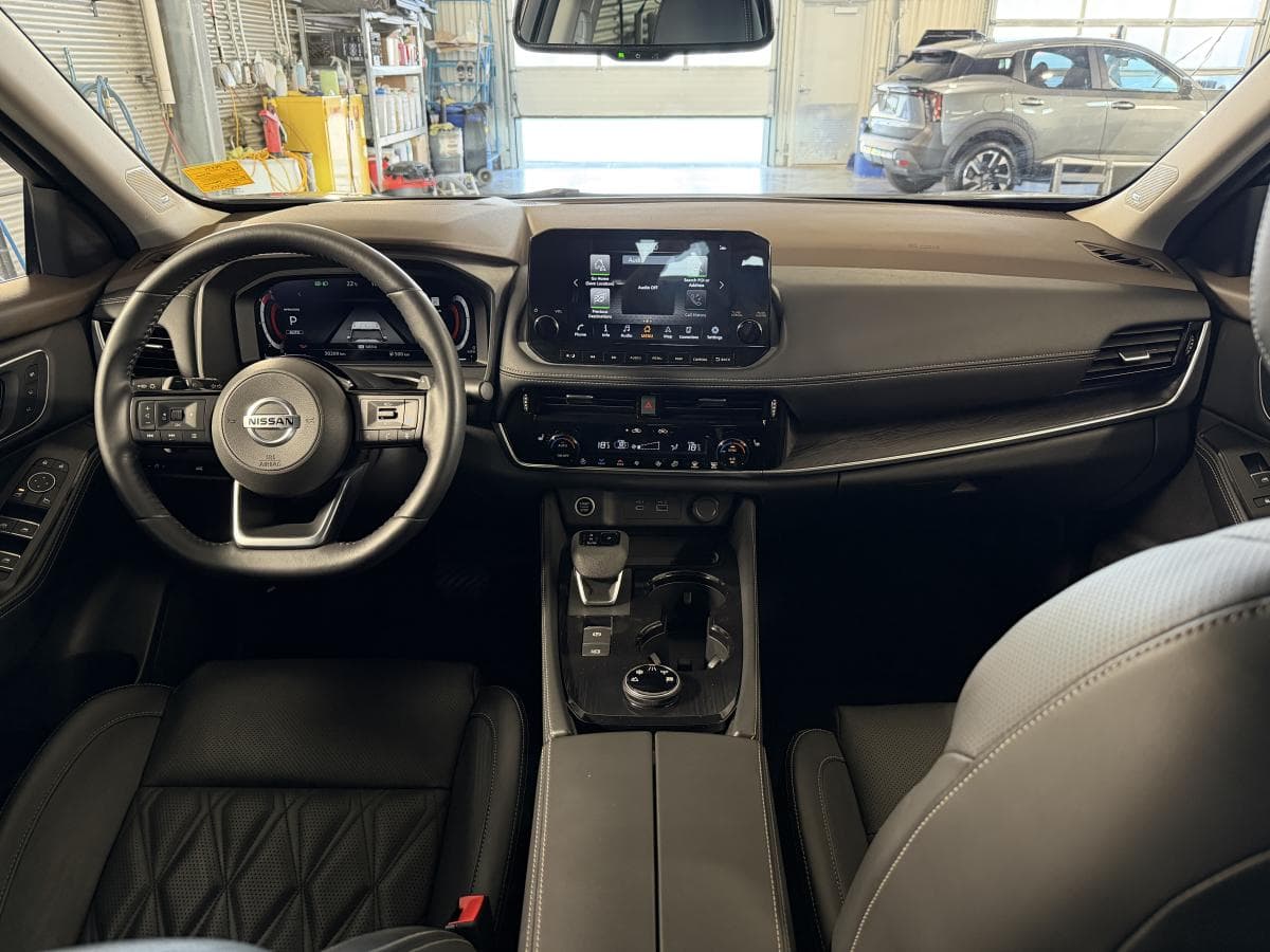 Nissan Rogue AWD Platinum 2021 — photo 12