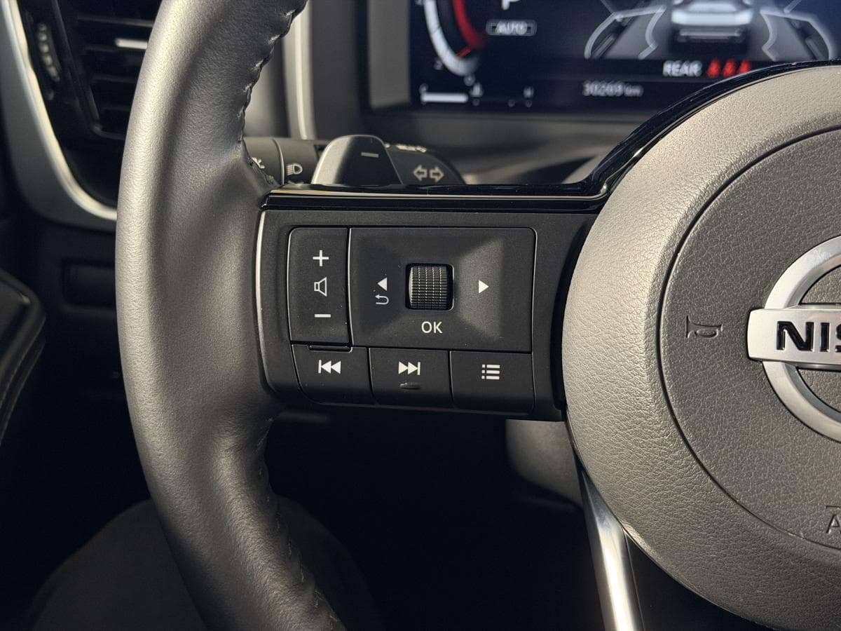 Nissan Rogue AWD Platinum 2021 — photo 14