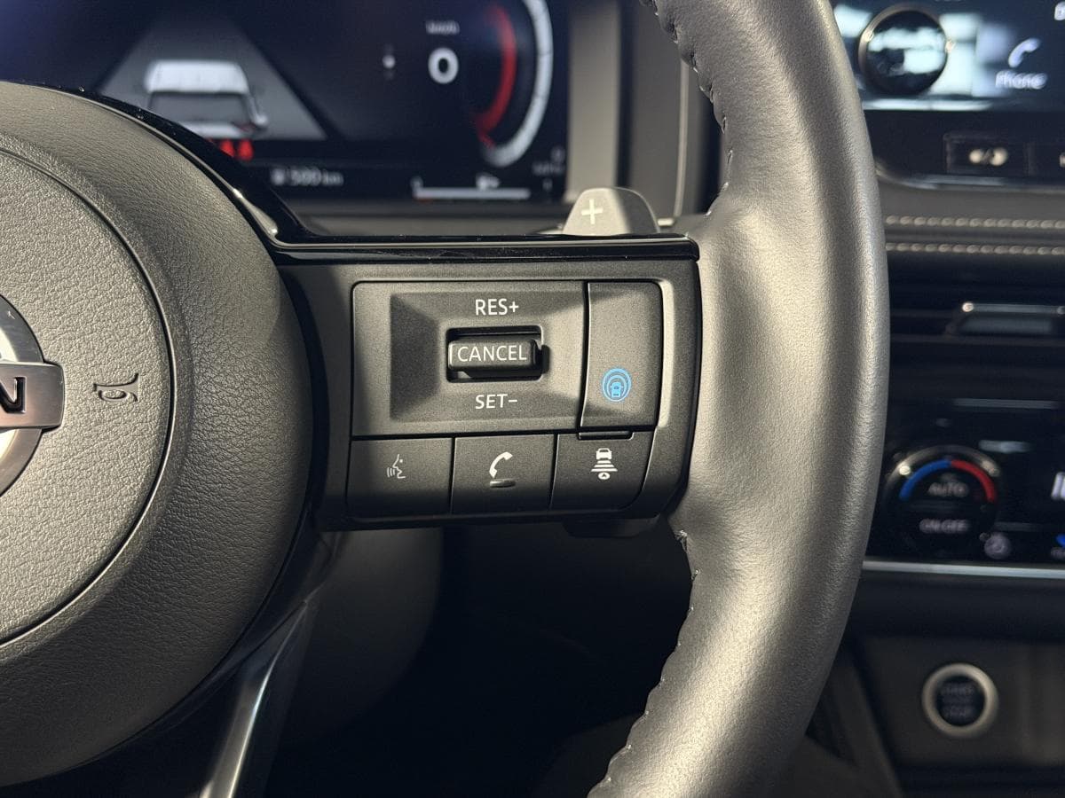 Nissan Rogue AWD Platinum 2021 — photo 16