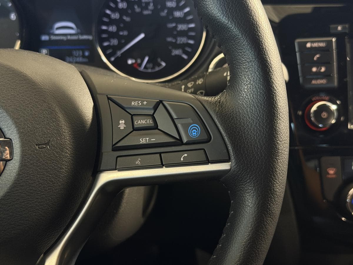 Nissan Qashqai AWD SV CVT 2022 — photo 16