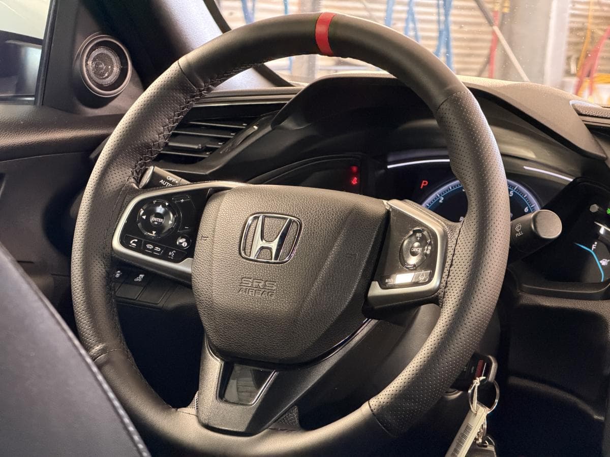 Honda Civic LX CVT Coupe 2020 — photo 14