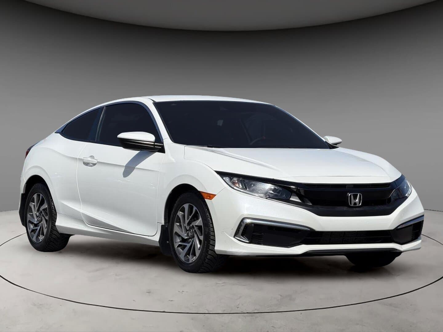 Honda Civic LX CVT Coupe 2020 — photo 3